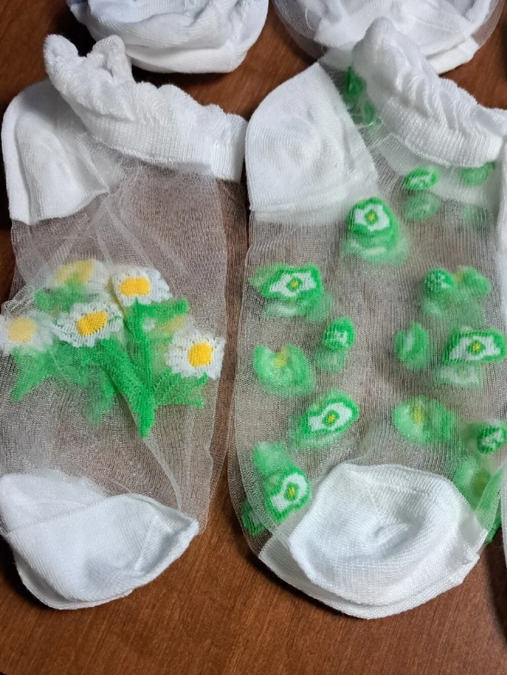 Women’s Sheer Floral Ankle Socks - White with Blue & Green Embroidery